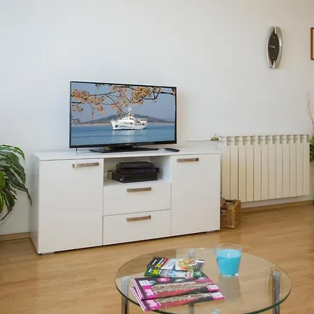 Polanda Apartment *